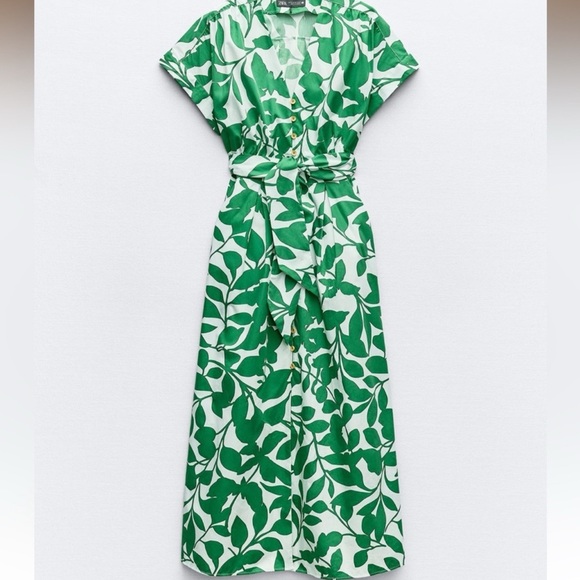 Green Leaf Print Maxi Dress - Picture 2 of 4